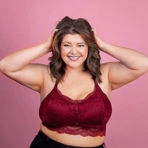 New in package Jady K Natalie bralette size Queen-1X/2X White